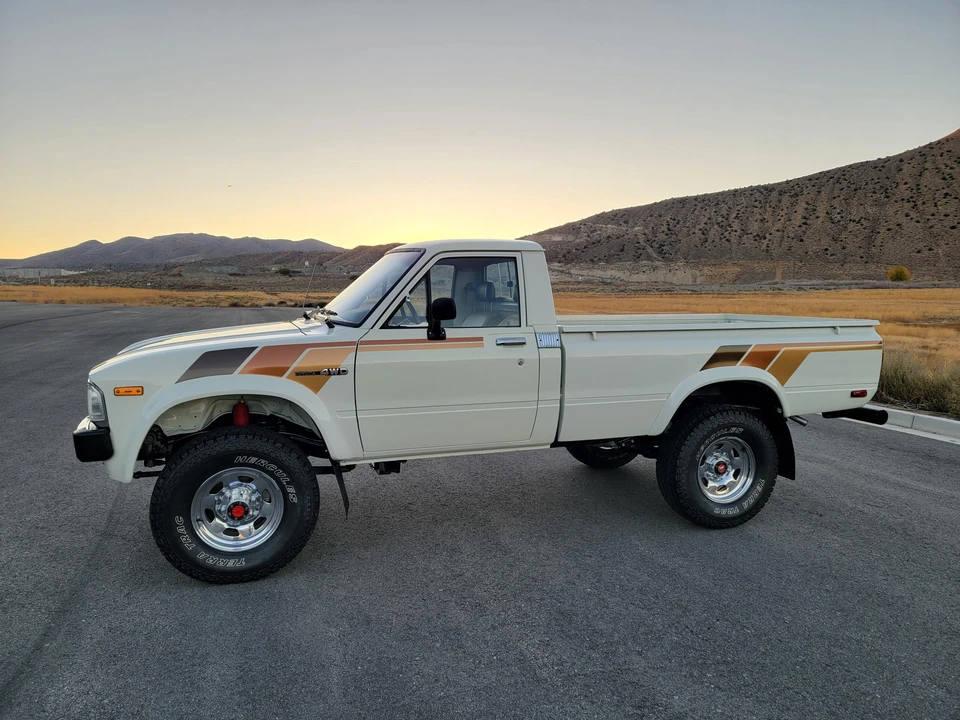 1982 Toyota Trekker - Image 13 of 31