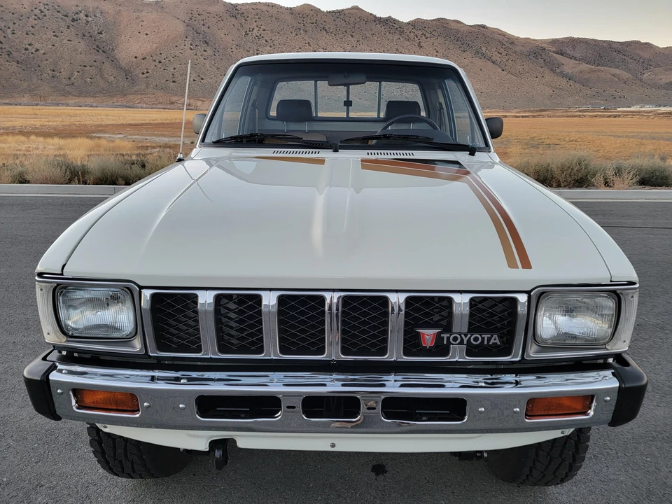 1982 Toyota Trekker - Image 8 of 31