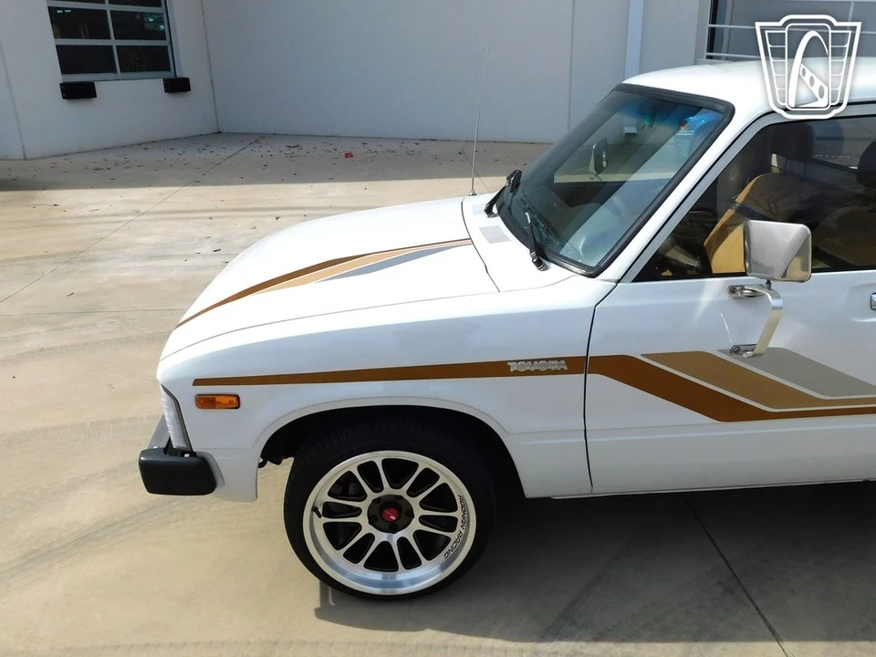 1982 Toyota Hilux 3rd Gen - Image 13 of 21