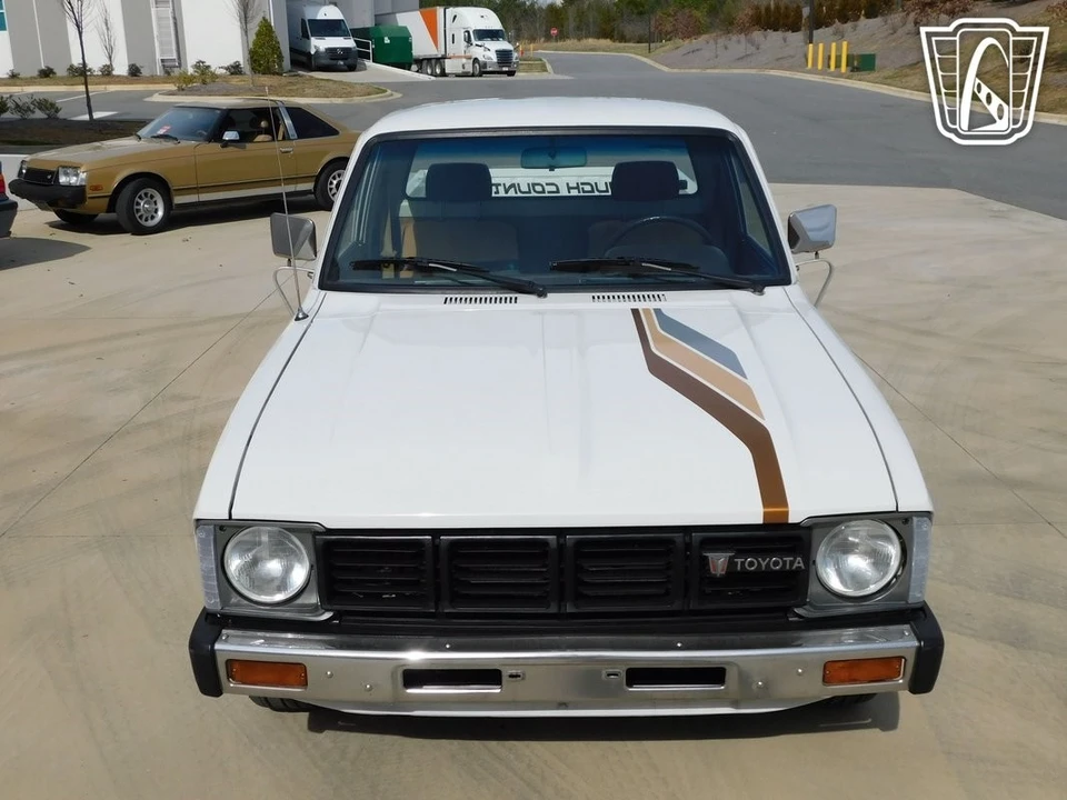 1982 Toyota Hilux 3rd Gen - Image 7 of 21