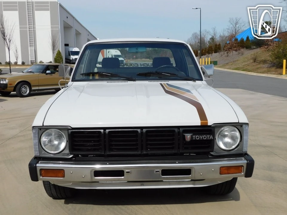 1982 Toyota Hilux 3rd Gen - Image 5 of 21