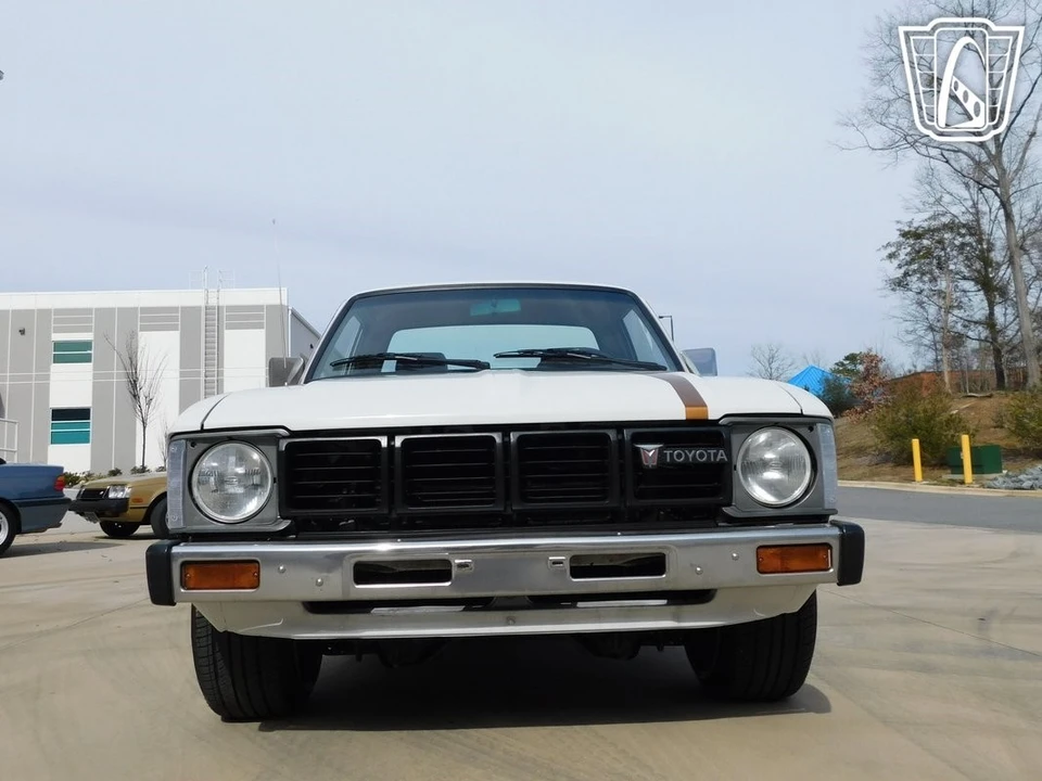 1982 Toyota Hilux 3rd Gen - Image 4 of 21