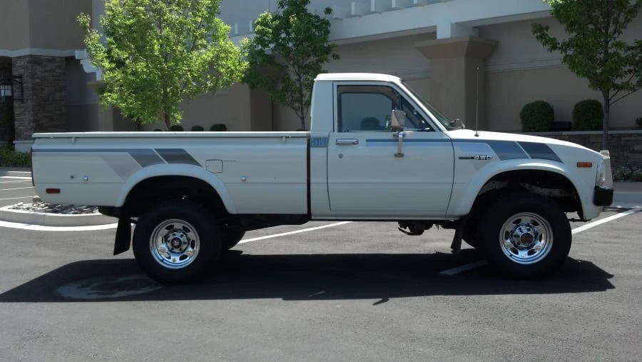 1982 Toyota Trekker - Image 2 of 9