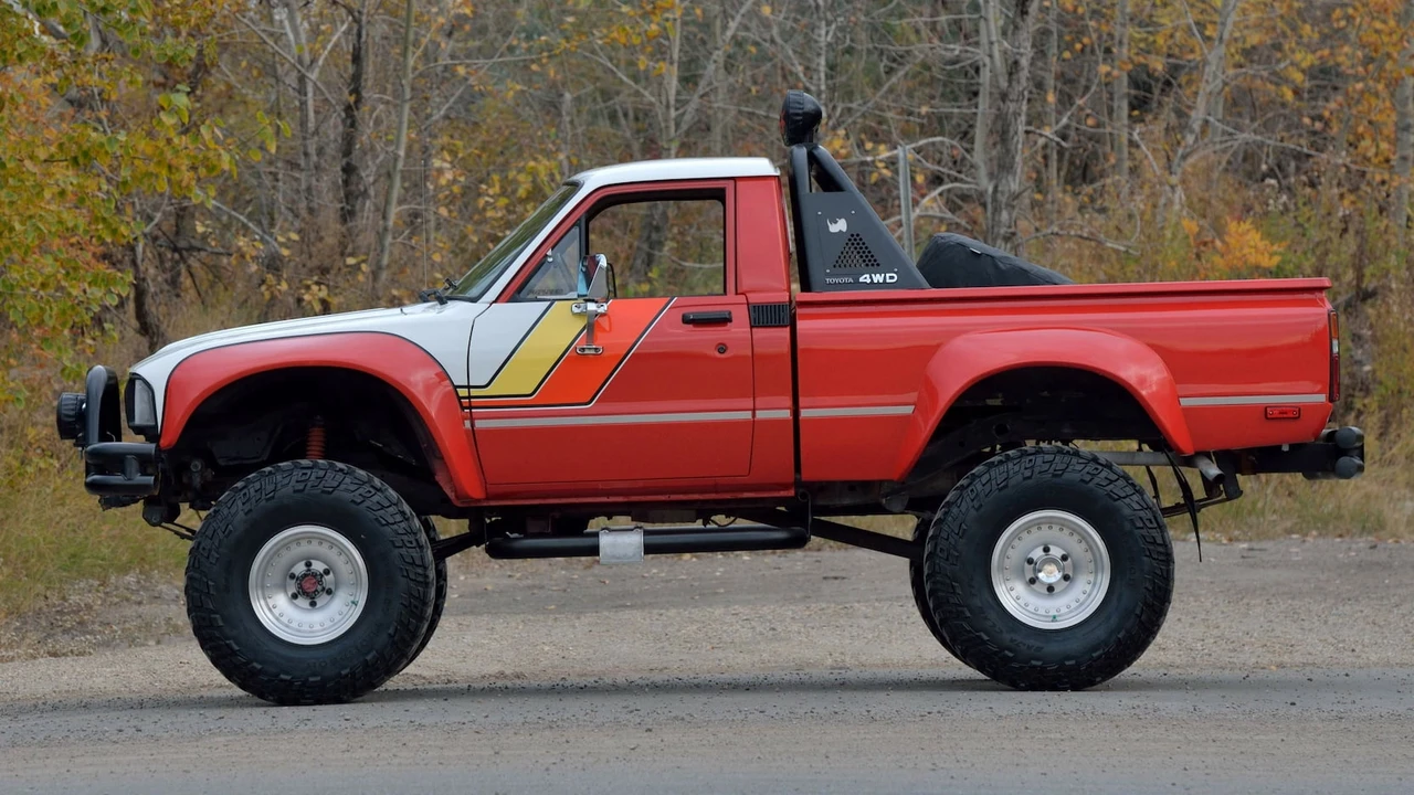 1982 Toyota Hilux 3rd Gen - Image 8 of 24