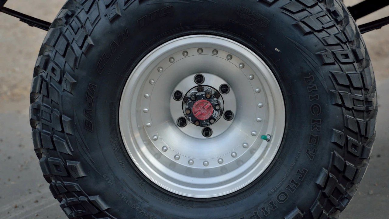 1982 Toyota Hilux 3rd Gen - Image 15 of 24
