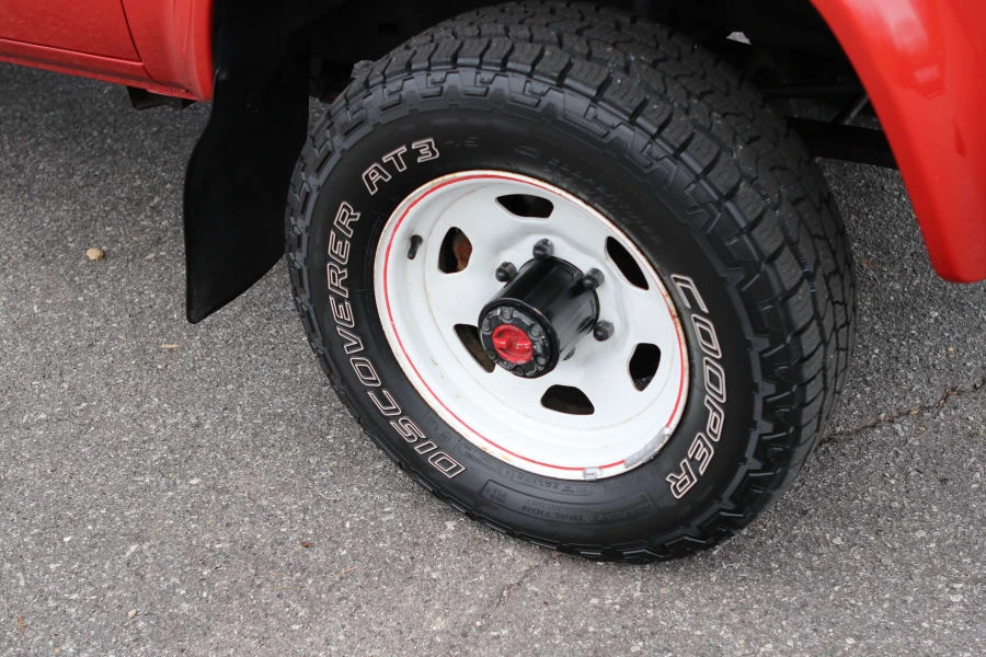 1982 Toyota Hilux 3rd Gen - Image 9 of 31