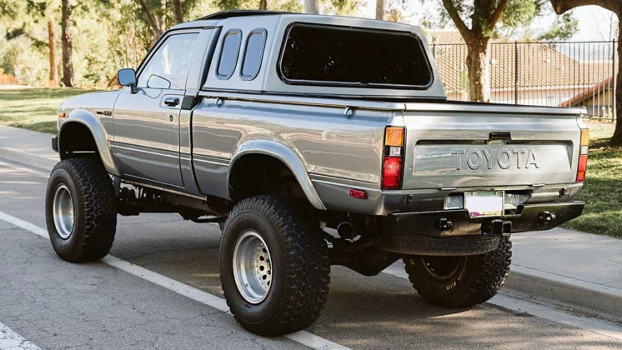 1982 Toyota Hilux 3rd Gen - Image 11 of 31