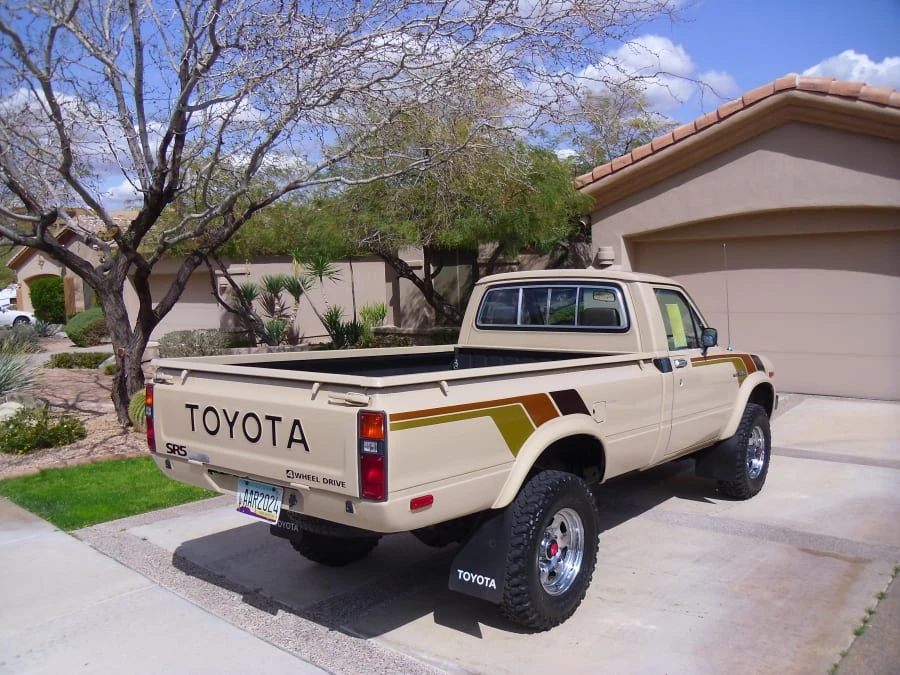 1982 Toyota Hilux 3rd Gen - Image 2 of 4
