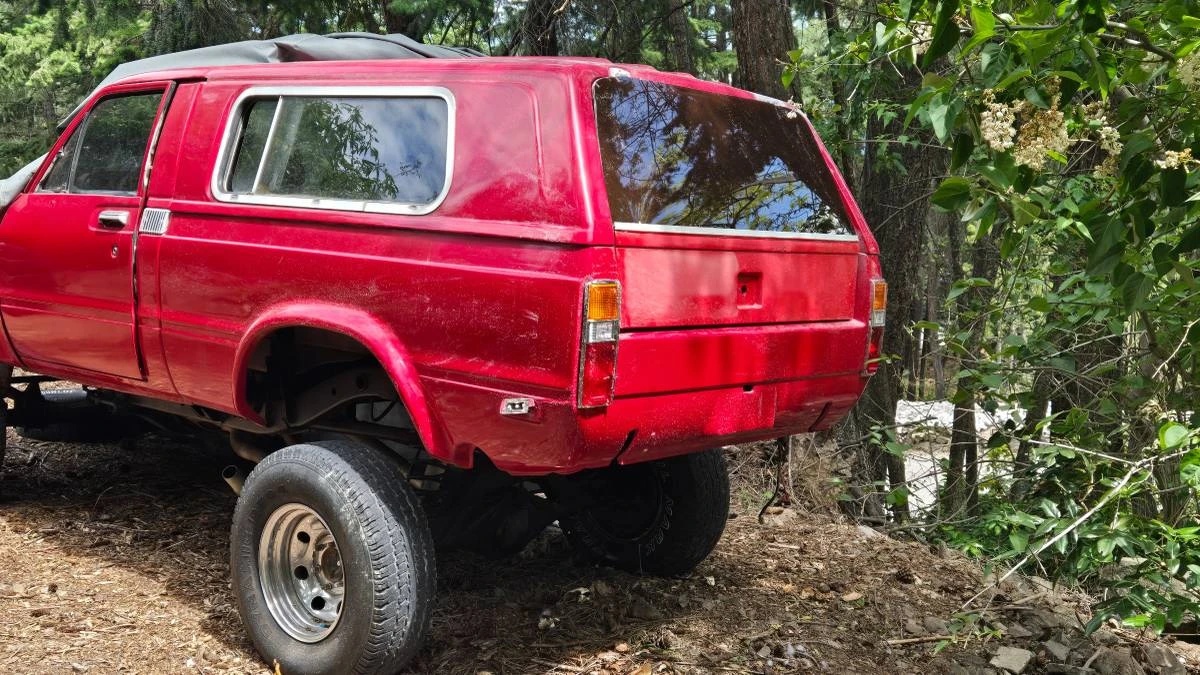 1982 Toyota Trekker - Image 10 of 13