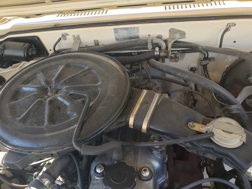 1982 Toyota Hilux 3rd Gen - Image 13 of 17