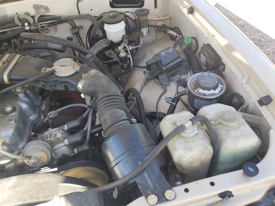 1982 Toyota Hilux 3rd Gen - Image 14 of 17