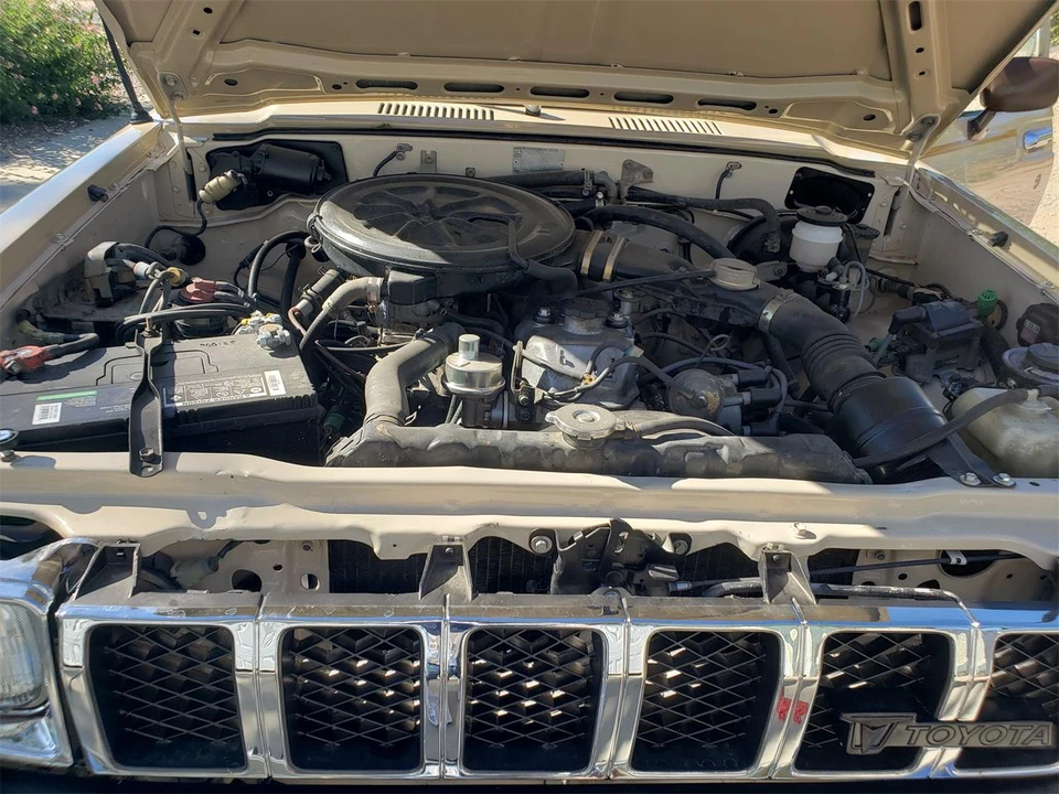 1982 Toyota Hilux 3rd Gen - Image 16 of 17