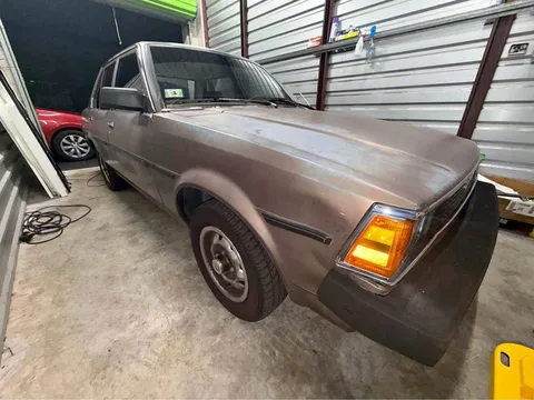 1982 Toyota Corolla DX Sedan