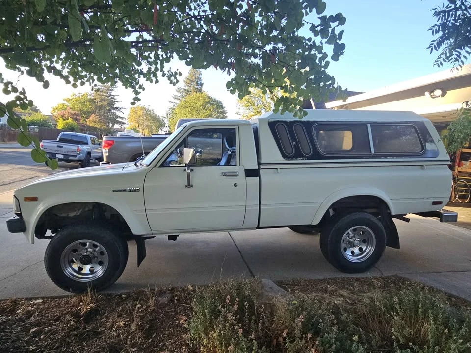 1982 Toyota Hilux 3rd Gen - Image 3 of 14