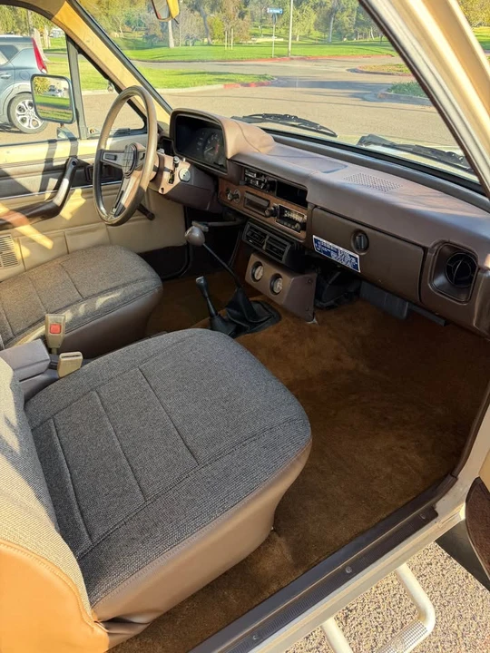 1982 Toyota Hilux 3rd Gen - Image 9 of 17
