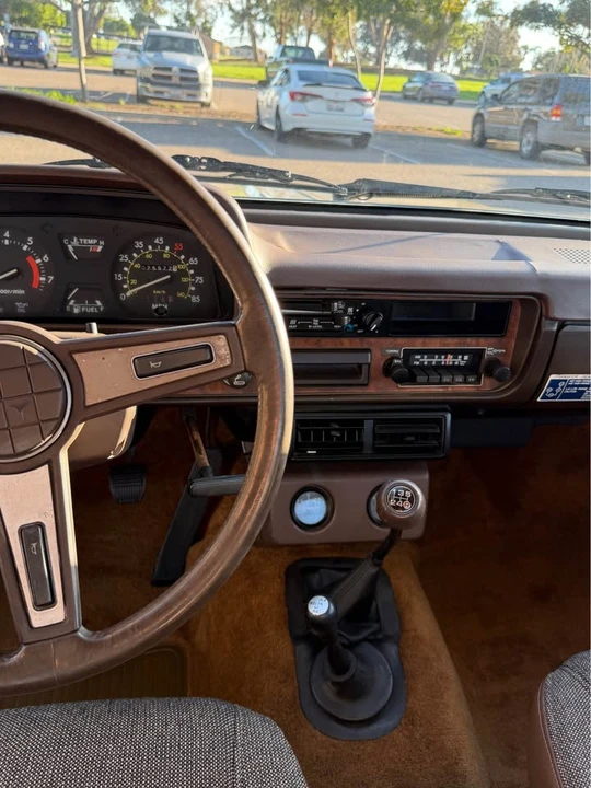 1982 Toyota Hilux 3rd Gen - Image 10 of 17