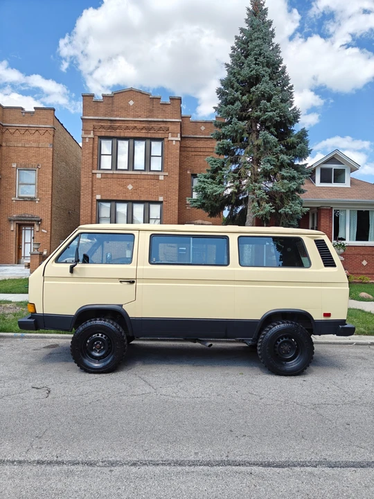 1982 Volkswagen Vanagon - Image 2 of 31