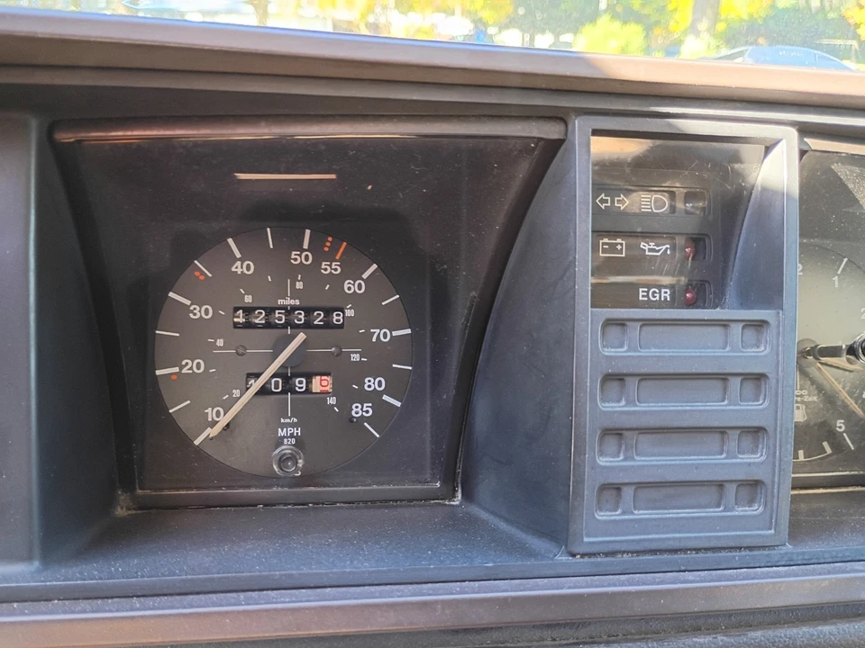 1982 Volkswagen Bay-Window Bus - Image 15 of 21