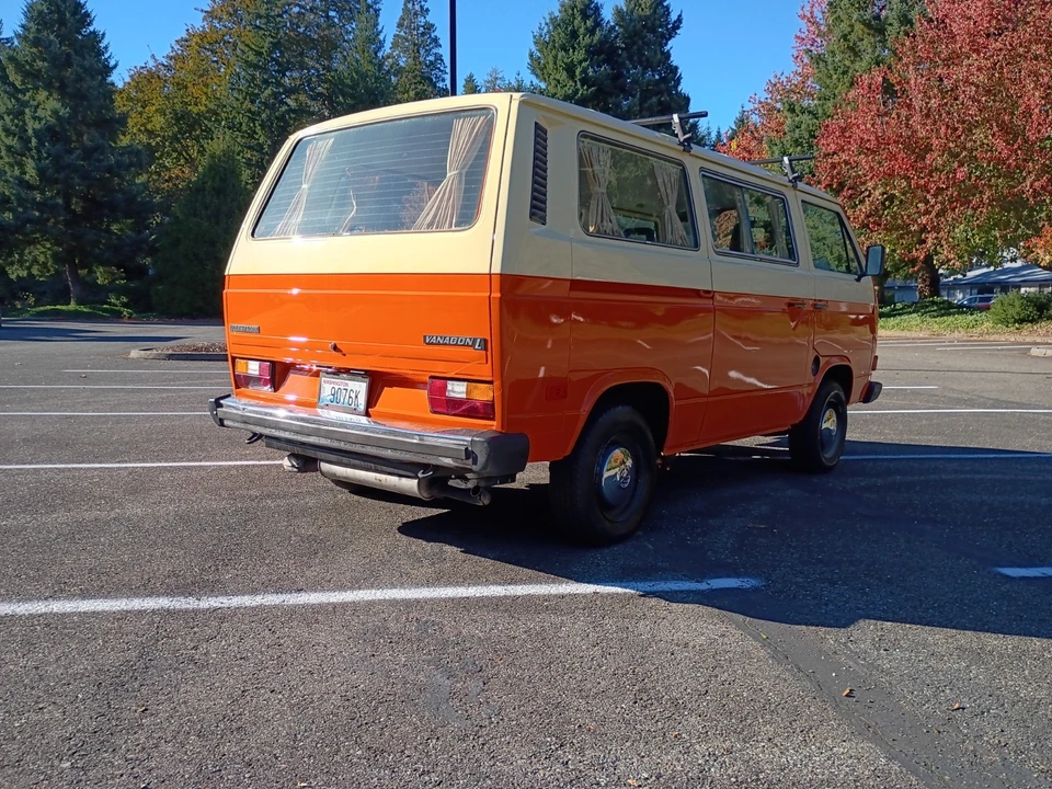 1982 Volkswagen Bay-Window Bus - Image 6 of 21