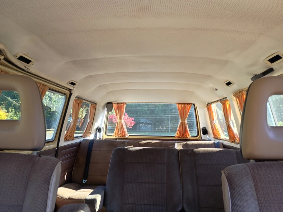 1982 Volkswagen Bay-Window Bus - Image 17 of 21