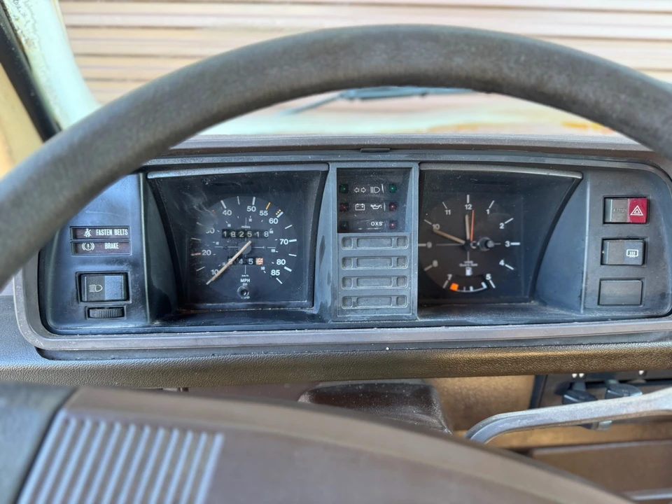 1982 Volkswagen Bay-Window Bus - Image 15 of 21