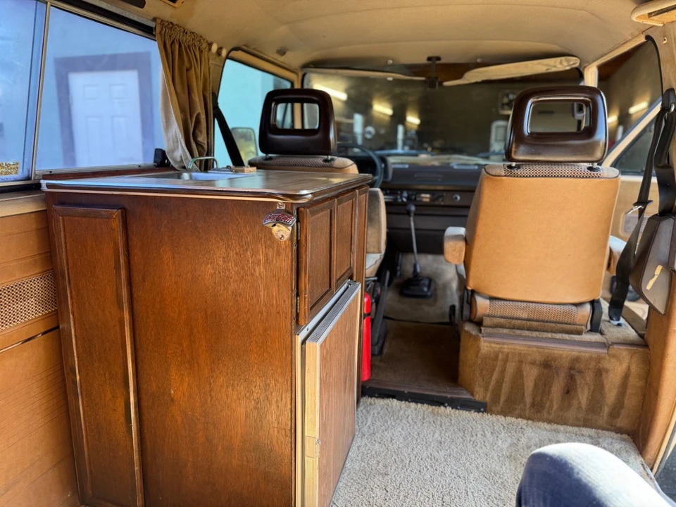 1982 Volkswagen Bay-Window Bus - Image 19 of 21