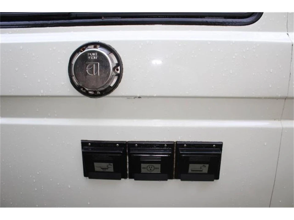 1982 Volkswagen Vanagon - Image 6 of 12