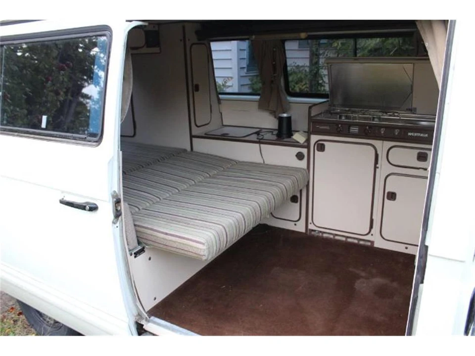 1982 Volkswagen Vanagon - Image 10 of 12