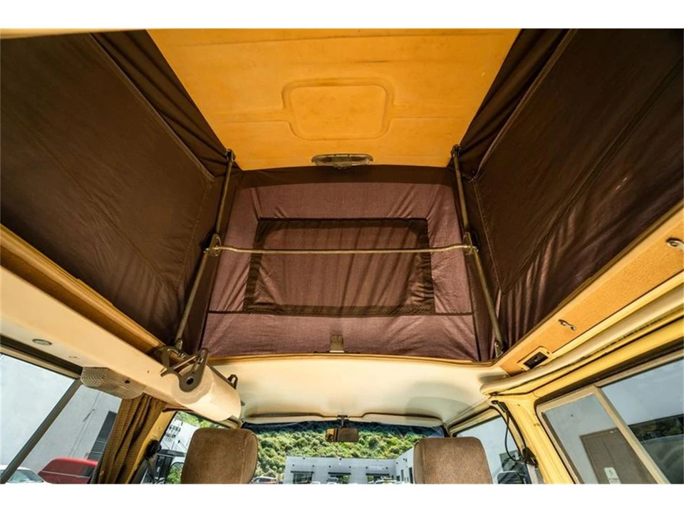 1982 Volkswagen Vanagon - Image 16 of 31