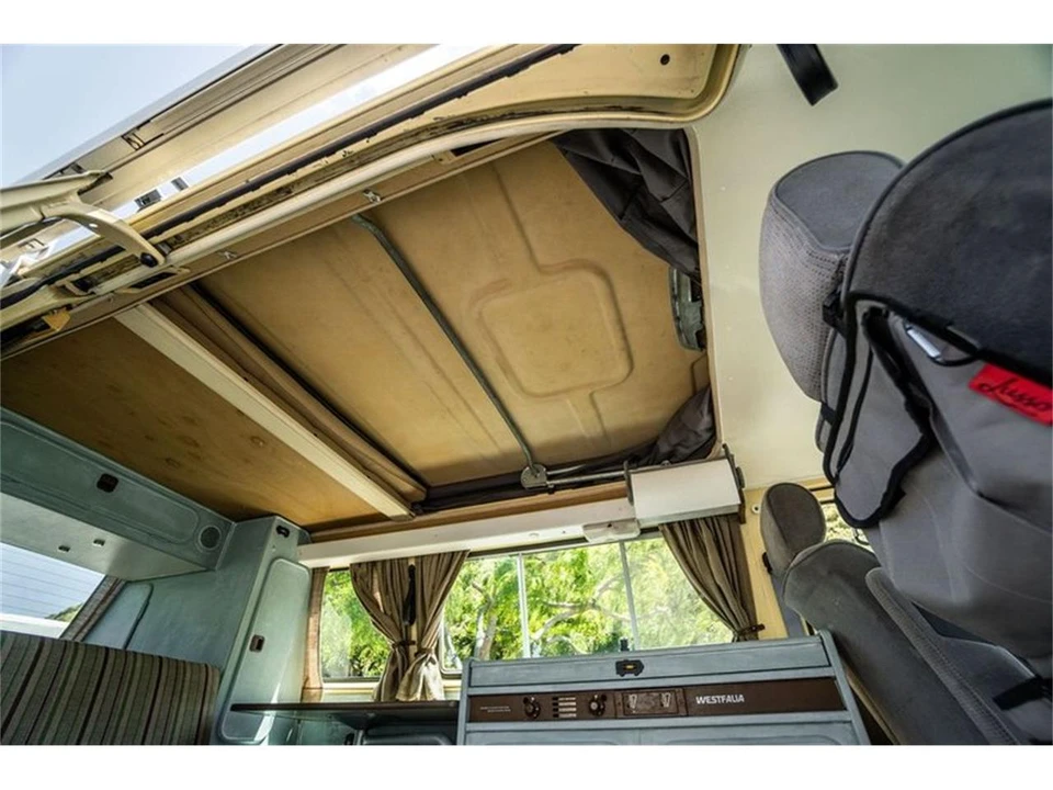 1982 Volkswagen Vanagon - Image 17 of 31