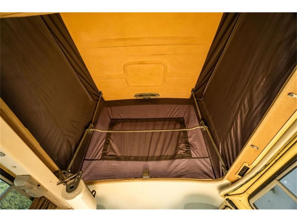 1982 Volkswagen Vanagon - Image 15 of 31