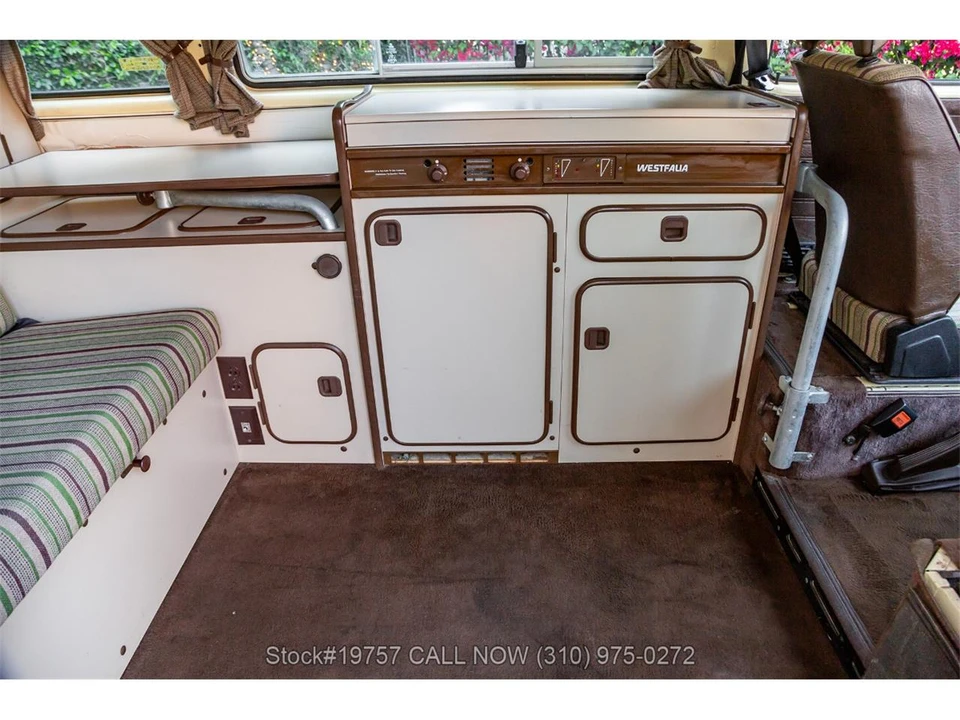 1982 Volkswagen Vanagon - Image 28 of 31
