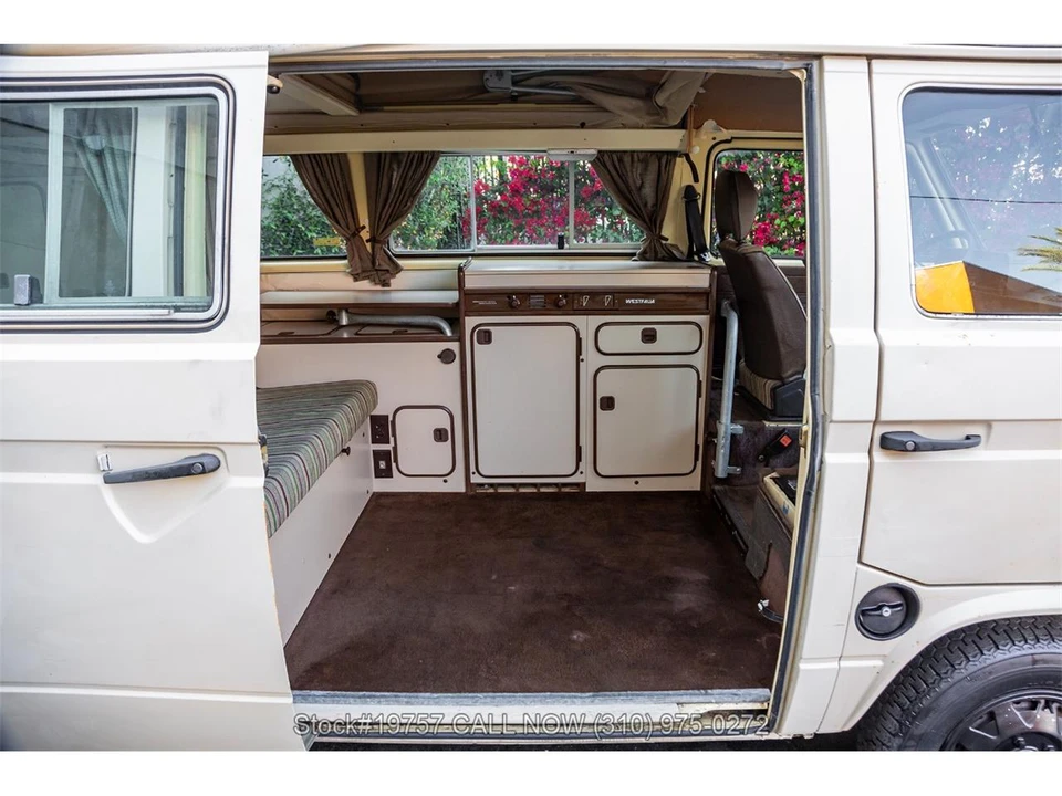 1982 Volkswagen Vanagon - Image 24 of 31