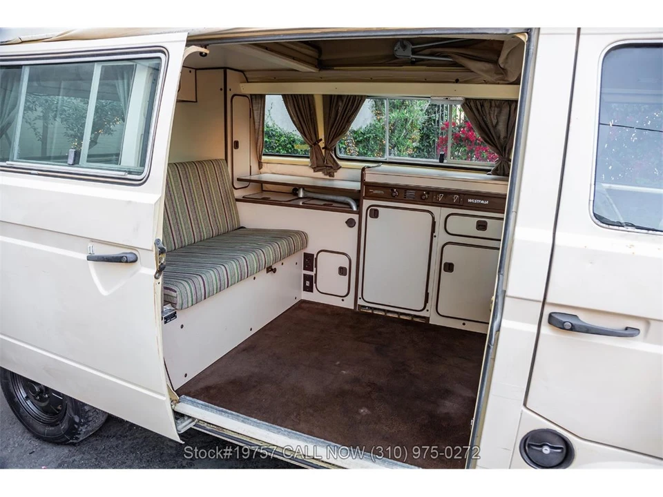1982 Volkswagen Vanagon - Image 23 of 31
