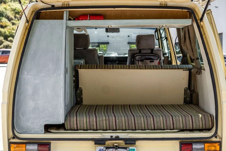 1982 Volkswagen Vanagon - Image 25 of 31