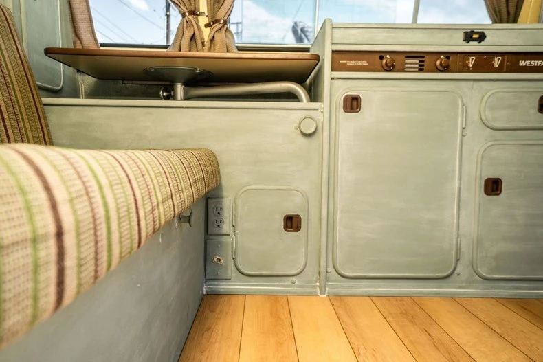 1982 Volkswagen Vanagon - Image 14 of 31