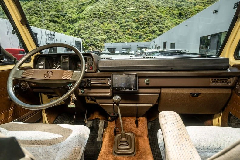 1982 Volkswagen Vanagon - Image 9 of 31