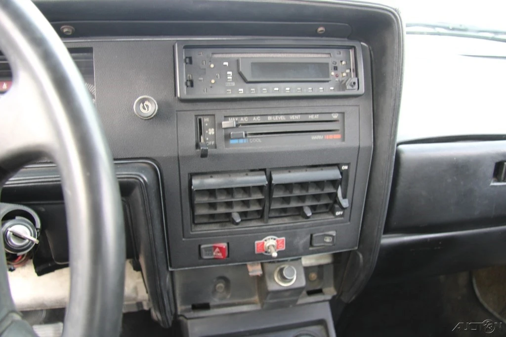 1982 Volkswagen Caddy/Rabbit Pickup - Image 16 of 21