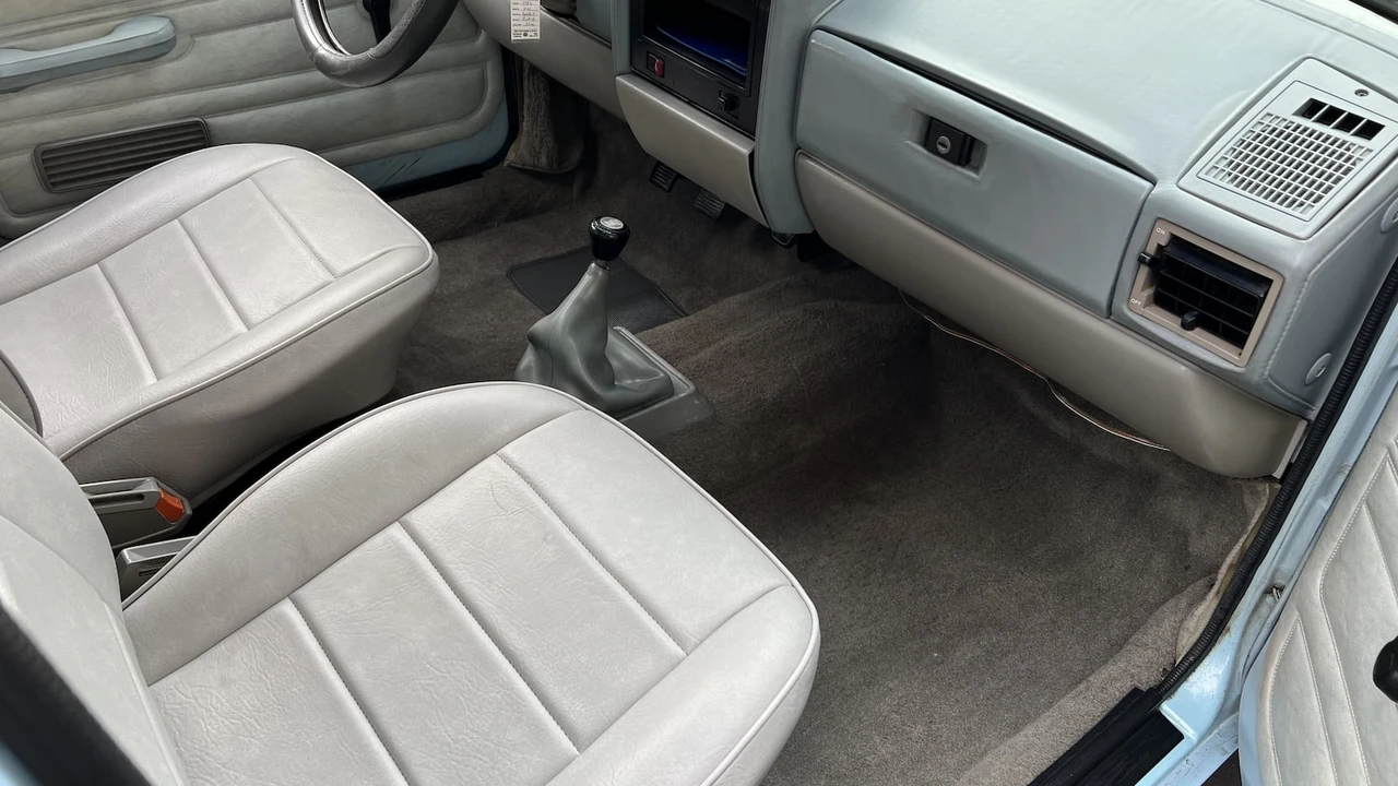 1982 Volkswagen Caddy/Rabbit Pickup - Image 6 of 8