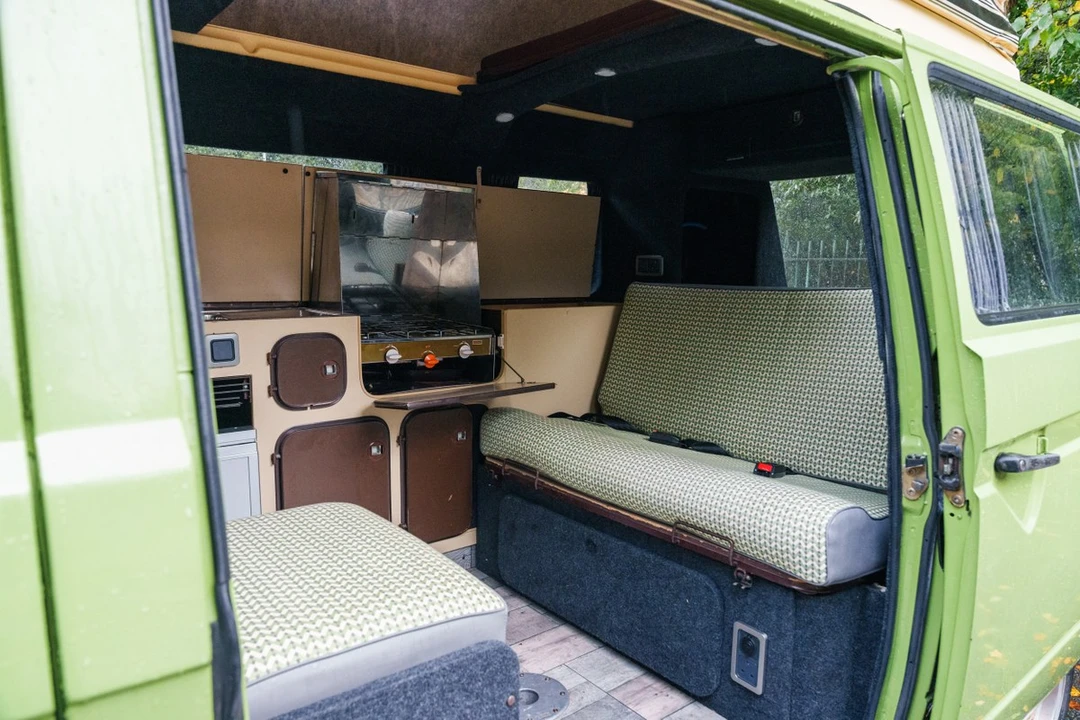 1982 Volkswagen Vanagon - Image 9 of 30