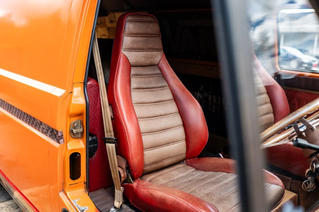 1982 Volkswagen Vanagon - Image 2 of 31