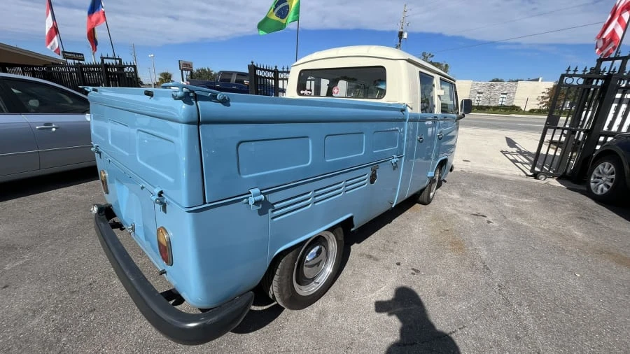 1982 Volkswagen Bay-Window Pickup - Image 3 of 18