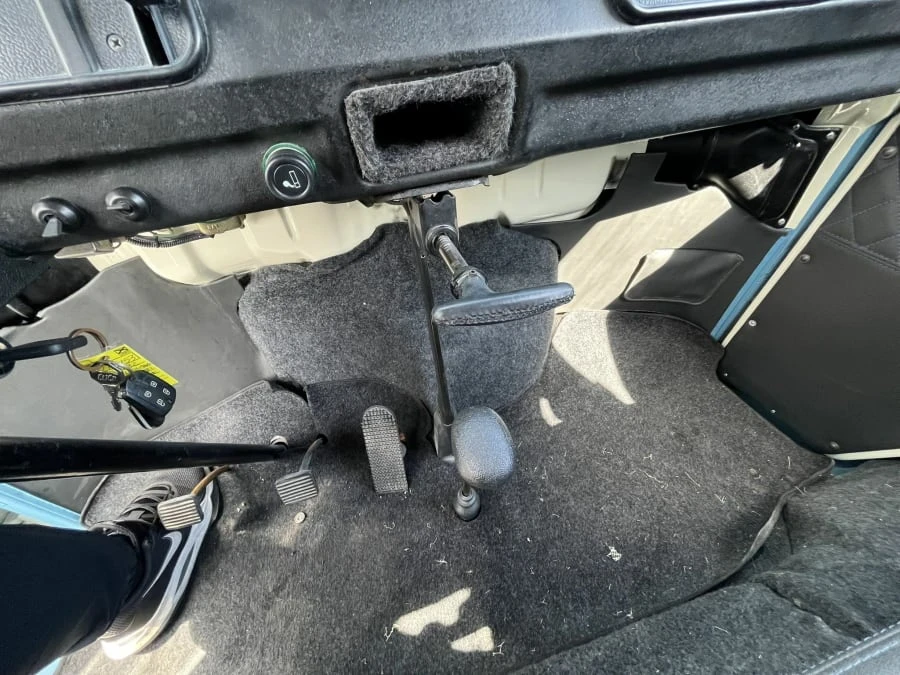 1982 Volkswagen Bay-Window Pickup - Image 17 of 18