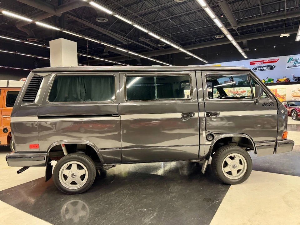 1982 Volkswagen Vanagon - Image 10 of 21