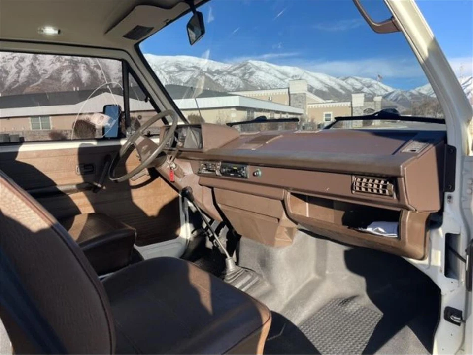 1982 Volkswagen Vanagon - Image 10 of 27