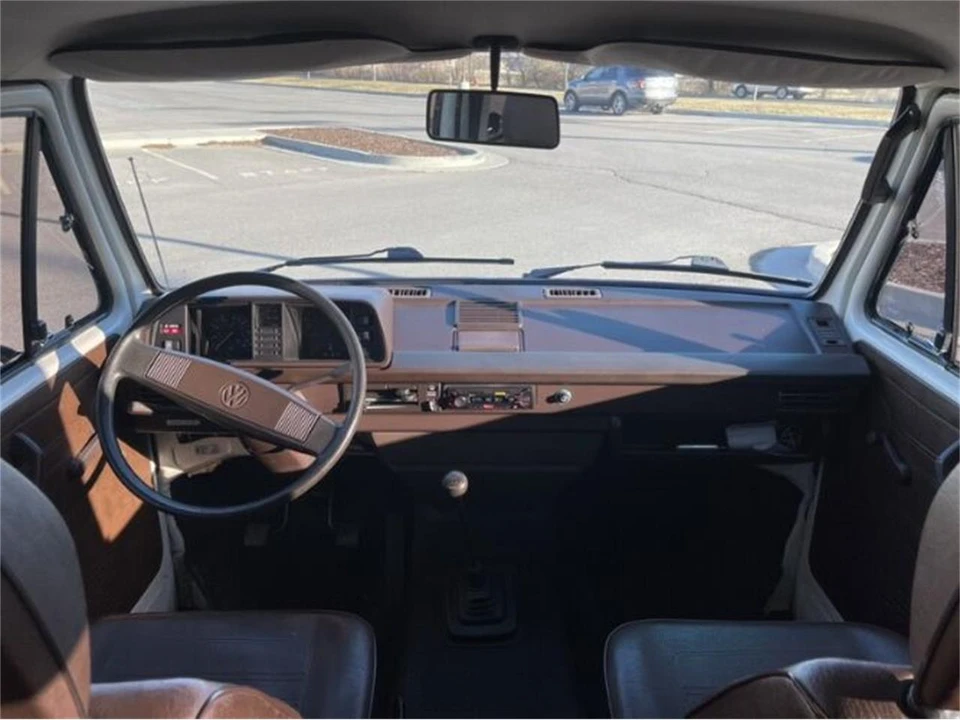 1982 Volkswagen Vanagon - Image 19 of 27