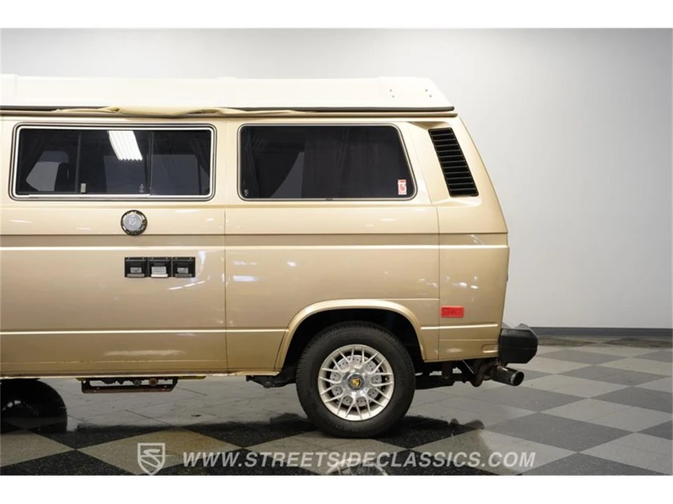 1982 Volkswagen Vanagon - Image 23 of 31