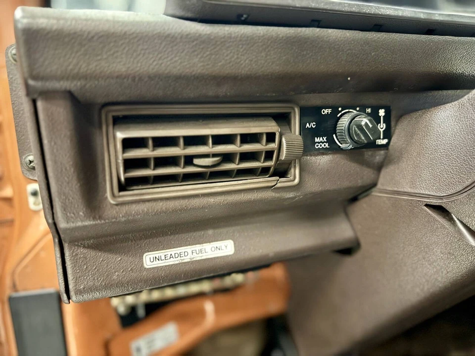 1982 Volkswagen EuroVan - Image 12 of 21