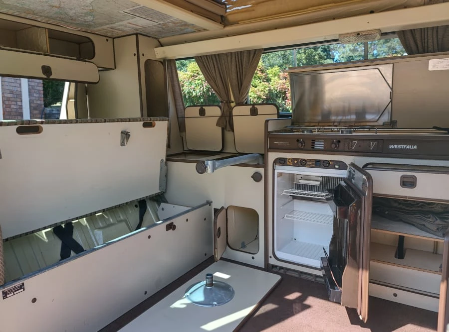 1982 Volkswagen EuroVan - Image 16 of 18