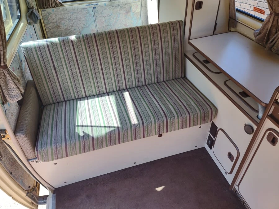 1982 Volkswagen EuroVan - Image 15 of 18